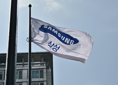 Corée du Sud : le patron de Samsung gracié pour "aider l'économie"