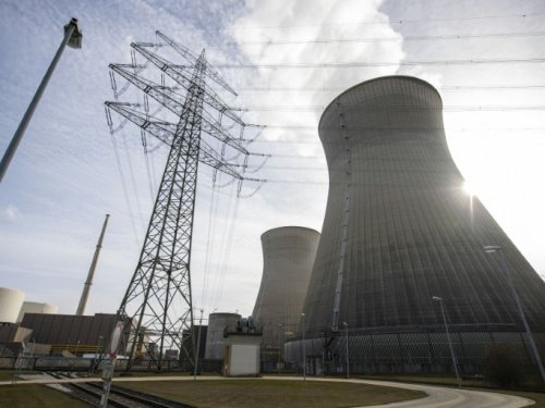 Pourquoi les canicules handicapent les centrales nucléaires?