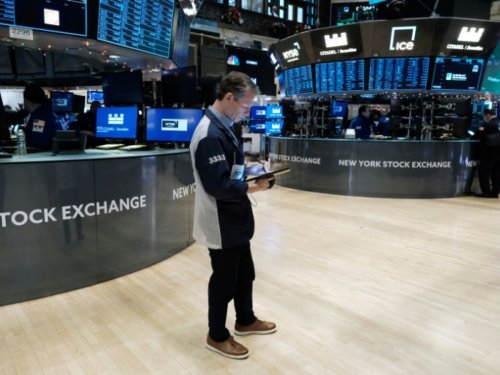 Wall Street ouvre en légère hausse la dernière séance du mois