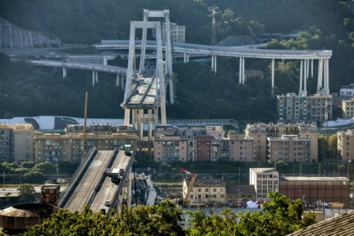 Pont de Gênes : "C'était comme une bombe", raconte un miraculé
