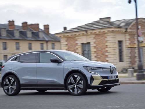 Renault augmente les tarifs des électriques, l'écart avec les modèles essence croît