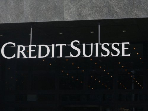 Des banques limitent leurs opérations avec Credit Suisse sources