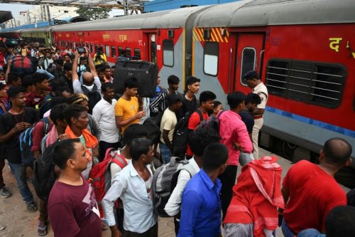 Catastrophe ferroviaire en Inde : le Coromandal Express a repris du service, bilan révisé