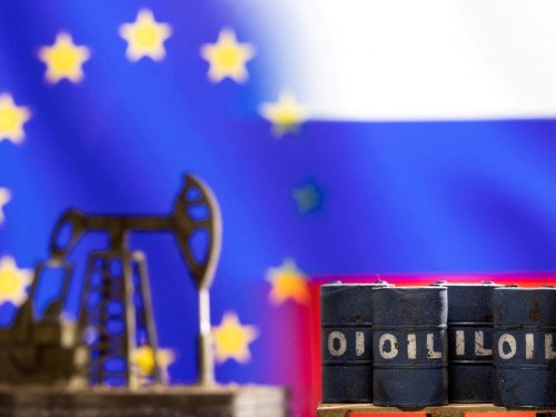 Accord provisoire de l'UE pour plafonner le pétrole russe à 60 dollars le baril, dit un diplomate