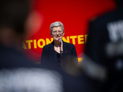 Geneviève Darrieussecq, médecin et ministre centriste au puissant ancrage local
