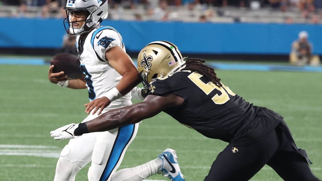 Tony Jones Jr. scores twice, Saints' defense shuts down Panthers' Bryce  Young in 20-17 win – Orlando Sentinel