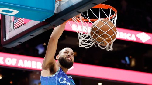 Cody Martin agrees to terms to re-sign with Charlotte Hornets, sources say