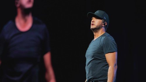 This review of Luke Bryan’s Charlotte show may not seem positive. But does it matter?
