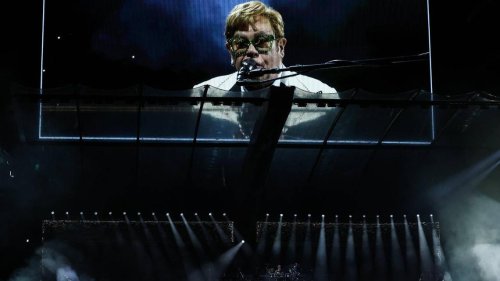 Concert review: If Elton John was in a hurry to say goodbye to Charlotte, it didn’t show