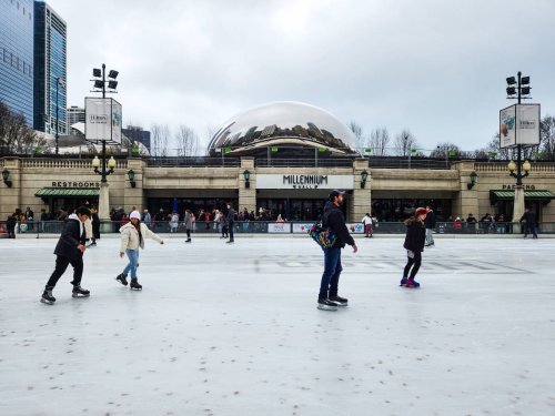 23 Chicago Winter Date Ideas: Fun, Romantic & Out of the Box