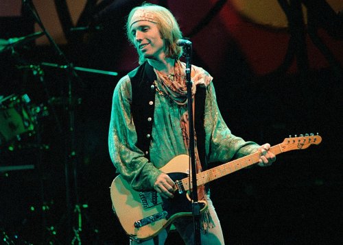 Tom Petty Said It Was ‘Embarrassing’ to Be Friends With George Harrison and Bob Dylan