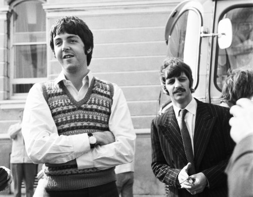 paul-mccartney-says-it-s-a-mistake-for-bands-to-think-they-can-be-bigger-than-the-beatles