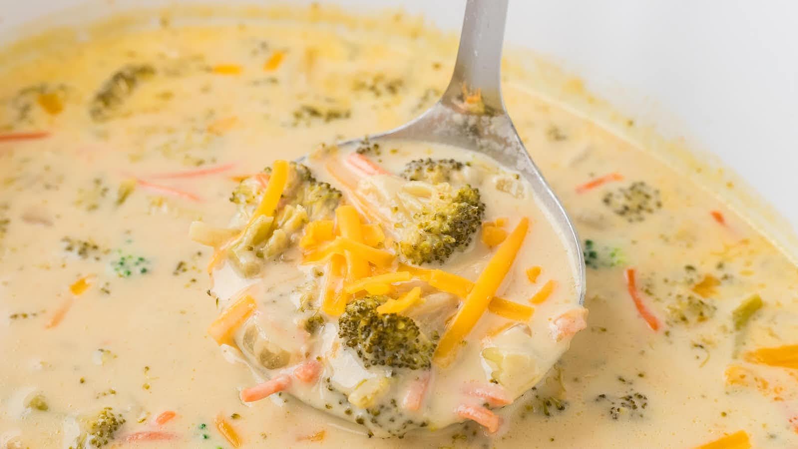 Crockpot Broccoli and Cheddar Soup