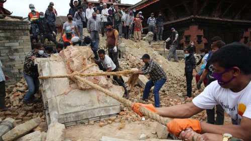 How this entrepreneur helped save lives after Nepal's earthquake