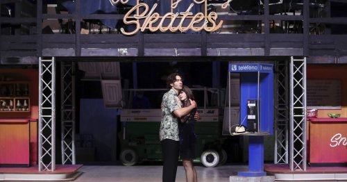 ‘Skates’ musical taps into Chicago’s roller rink nostalgia, and stars ‘American Idol’ couple Diana DeGarmo and Ace Young