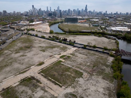 Swath of Lincoln Yards site, still mostly empty 6 years after winning City Council approval, could be sold