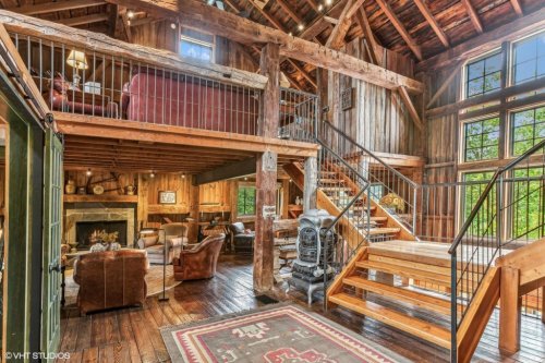 Political strategist David Axelrod lists Michigan estate for $2.3M