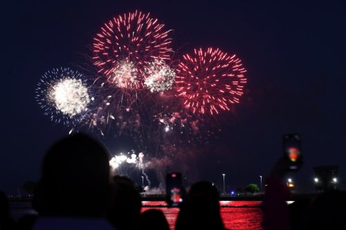 Navy Pier summer 2025: Fireworks, live concerts and LatiNxt in August