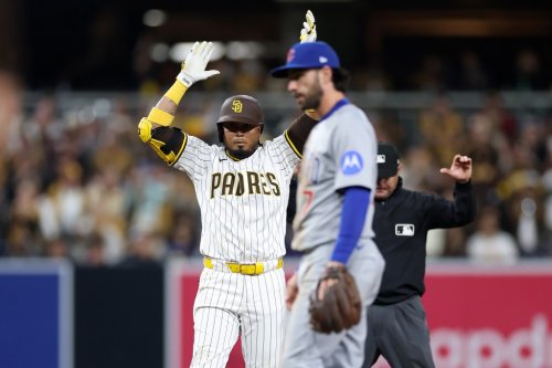 An uncaught fly ball and bad luck costs Chicago Cubs in 10-4 loss to San Diego Padres