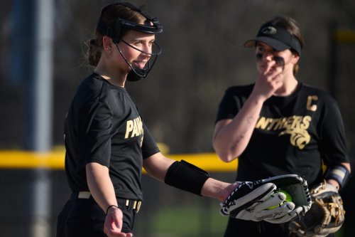 After Brylie Bridges’ father died in August, she was ‘a little lost.’ The Griffith freshman has found her way.