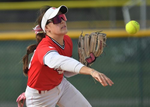 Naperville Central shortstop Natalie Lau’s links to baseball include ‘A League of Their Own,’ history behind it