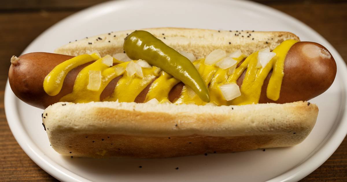 Best Chicago-made hot dogs at groceries, markets