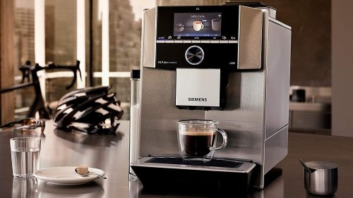 Unsere Experten im CHIP-Testcenter haben einen neuen Kaffeevollautomaten zum Testsieger gekürt. Was das Gerät alles kann und wo Sie es kaufen können, erfahren Sie hier. Die häufigsten Probleme bei Kaffeevollautomaten zeigen wir Ihnen im Video.