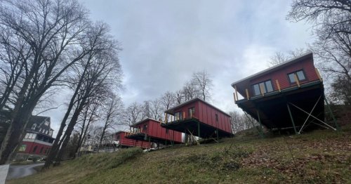 In NRW entsteht ein Tiny-Haus-Dorf mit Solar: Es sieht aus, als ob es schwebt
