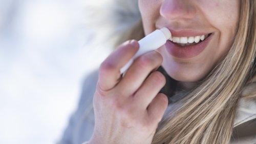 UV-Schutz für die Lippen: ÖKO-TEST kritisiert Labello Co.