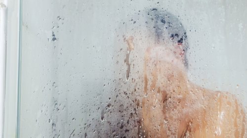 Kann Ihrer Gesundheit schaden: Was Sie beim Duschen nicht tun sollten