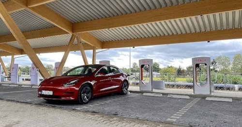 Tesla Supercharger: Laden E-Auto-Fahrer bald dort mit einem besonderen Adapter?