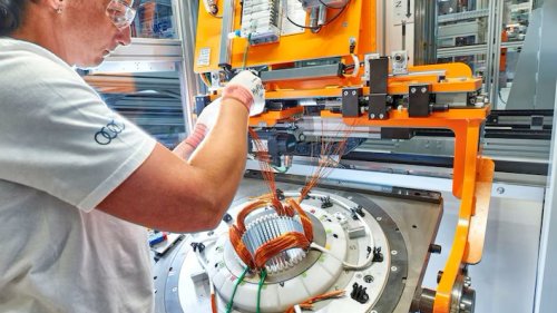 Produktionsstopp schon im Sommer? Rohstoffengpass bei E-Autos droht