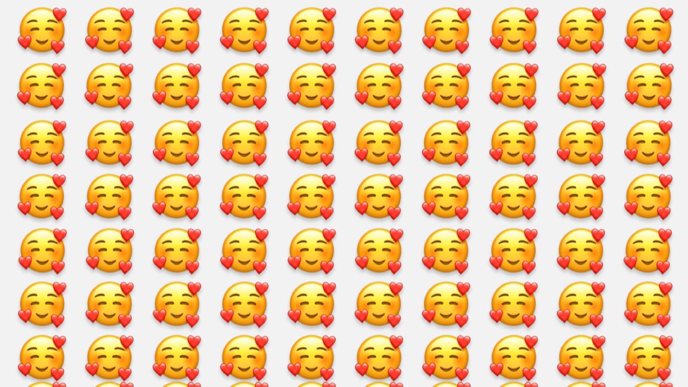 Gleich mehrere Bedeutungen: Das steckt hinter dem Smiley mit 3 Herzen auf WhatsApp