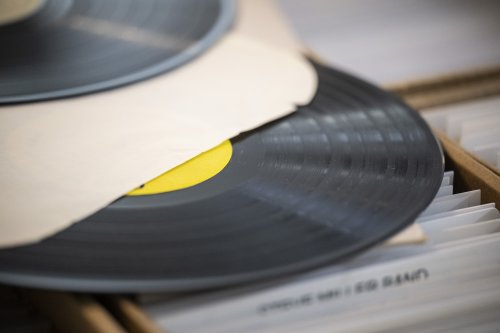 Unterschätzte Schätze: So verkaufen Sie Ihre Schallplatten und CDs mit Gewinn