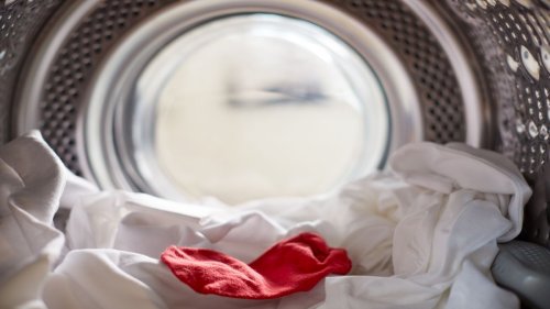Sockenfresser Waschmaschine? Darum verschwinden unsere Socken wirklich