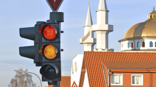 Neuerung im Straßenverkehr: Erhalten Ampeln bald ein viertes Licht?