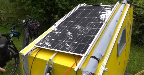Rentner baut sich Fahrradwohnwagen mit Solardach: Er gibt keine 300 Euro aus