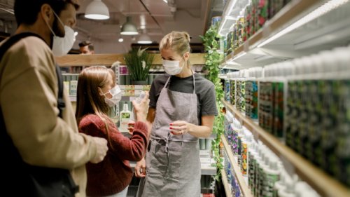 Genervt von Aldi, Rewe und Co.: Kassiererin erklärt die größten Ärgernisse beim Einkaufen