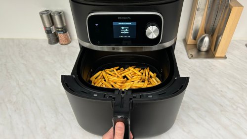 Diese Heißluftfritteuse begeistert uns: Philips Airfryer 7000 Series Combi XXL im Test
