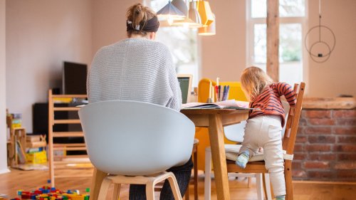 Neues Elterngeld-Gesetz gestartet: Wer jetzt wie viel bekommt