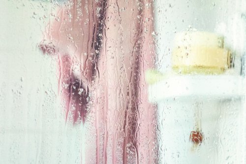 Schimmel im Badezimmer vermeiden: Darauf sollten Sie nach dem Duschen achten