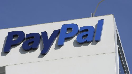 PayPal-Nutzer müssen aktuell eine Betrugsmasche beachten, die von der Verbraucherzentrale als "raffiniert" beschrieben wird. Wie die Kriminellen dabei vorgehen und wie Sie sich schützen können, fassen wir hier zusammen.