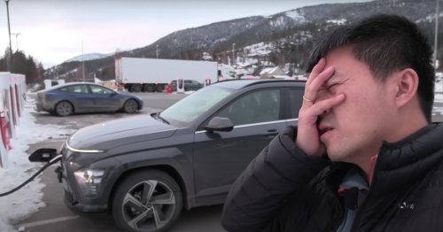 Geilo-Test geht schief: E-Auto-Fahrer mit peinlichem Winter-Fail