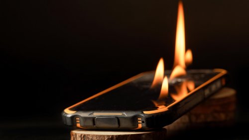 Forscher warnen vor Sicherheitsgefahr: Angreifer können aus der Ferne Handys anzünden