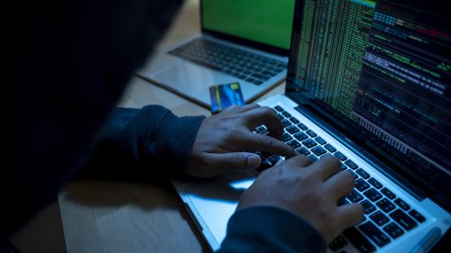 Warnung vor neuer Betrugsmasche: So wollen Cyberkriminelle jetzt an Ihr Erspartes