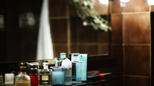 Warum Sie Ihr Parfum nicht im Bad lagern sollten