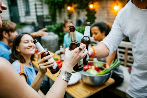 Alkoholfreies Bier im Test: Warsteiner überzeugt bei Stiftung Warentest