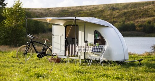 Dieser Campingwagen wiegt nur 35 Kilo: Sie ziehen ihn mit Ihrem E-Bike