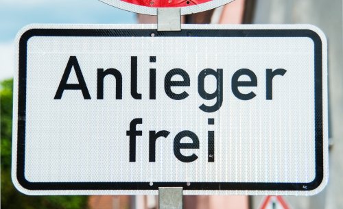 Teurer Irrtum: Wer darf wirklich durch, wenn "Anlieger frei" steht?