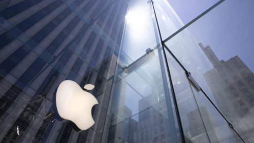 Nutzer sollten updaten: Sicherheitslücke bei Apple lässt Staatstrojaner durch